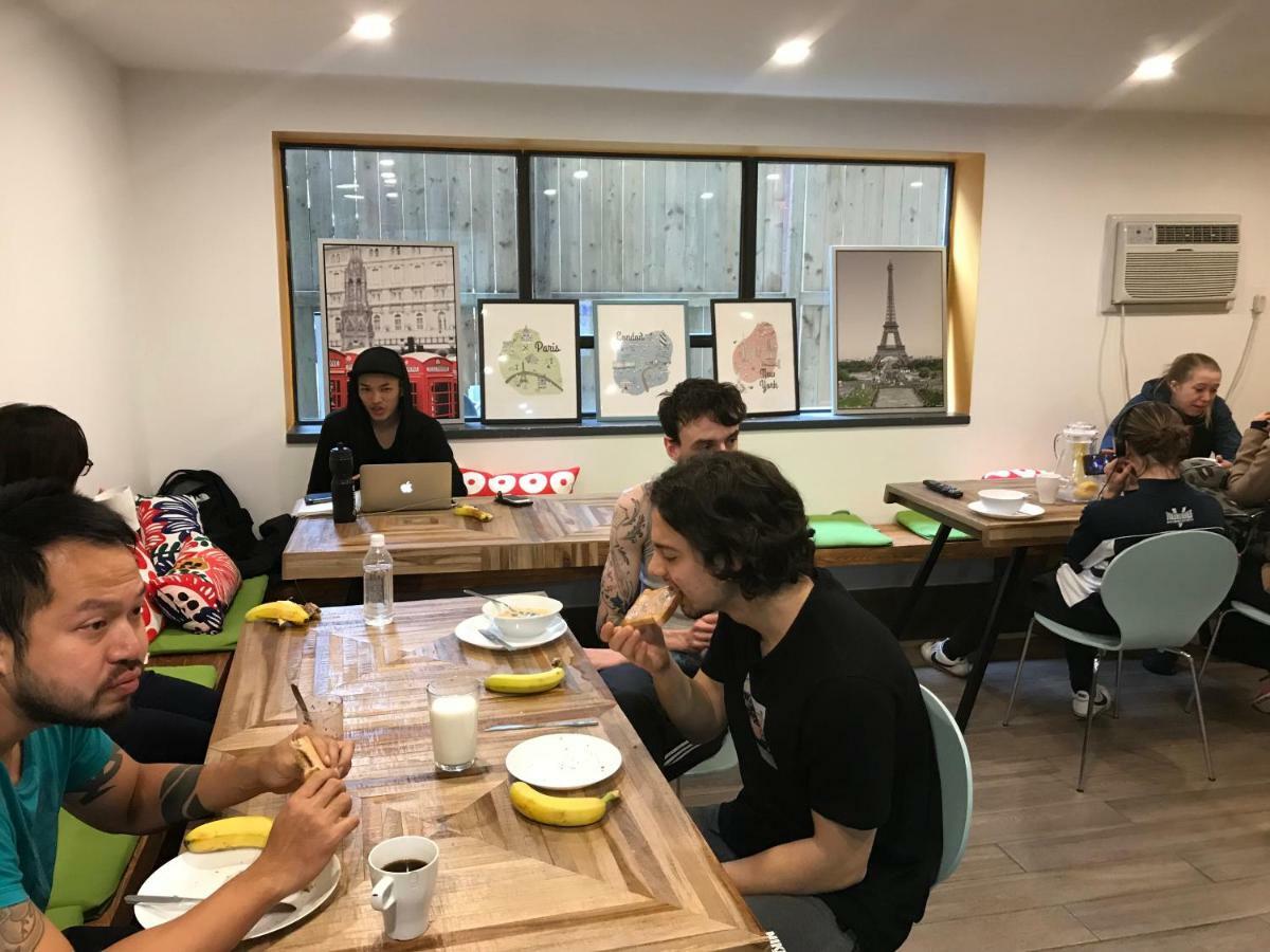 Kensington College Backpackers Hostel Toronto Bagian luar foto